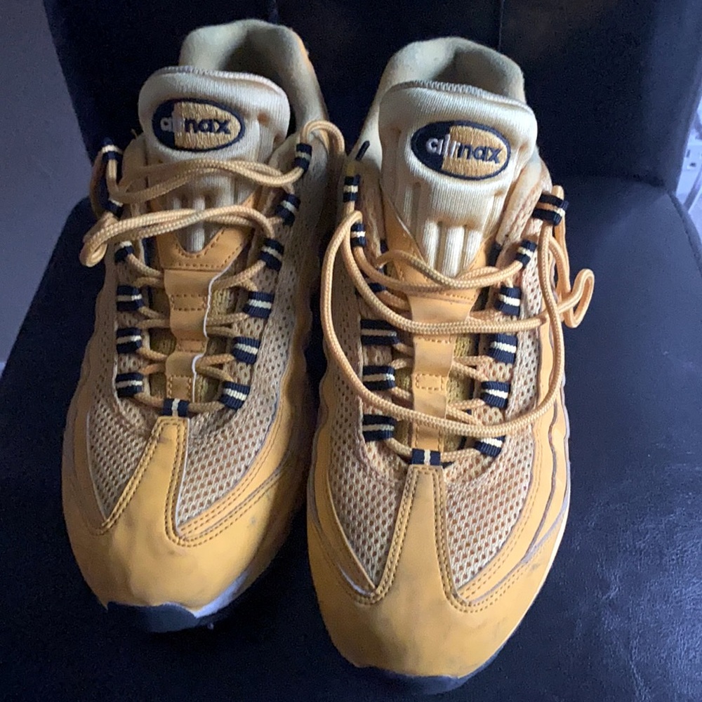 NIKE AIR MAX 95